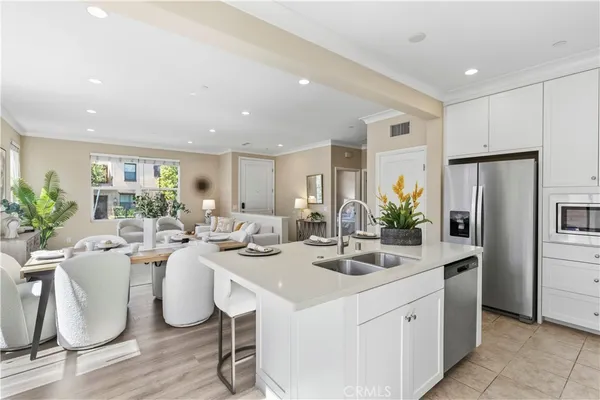 $1,480,000 | 118 Mighty Oak, Irvine, CA 92602