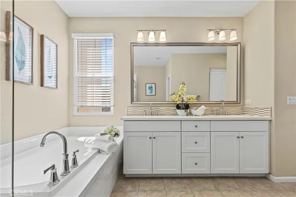 $1,480,000 | 118 Mighty Oak, Irvine, CA 92602