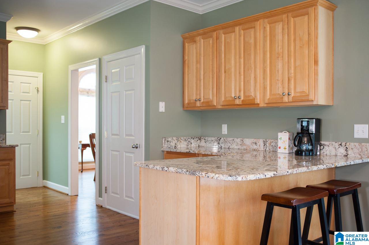 1022 Crest Road Leeds, AL 35094 - Photo 10 of 29 Gallery Image 10