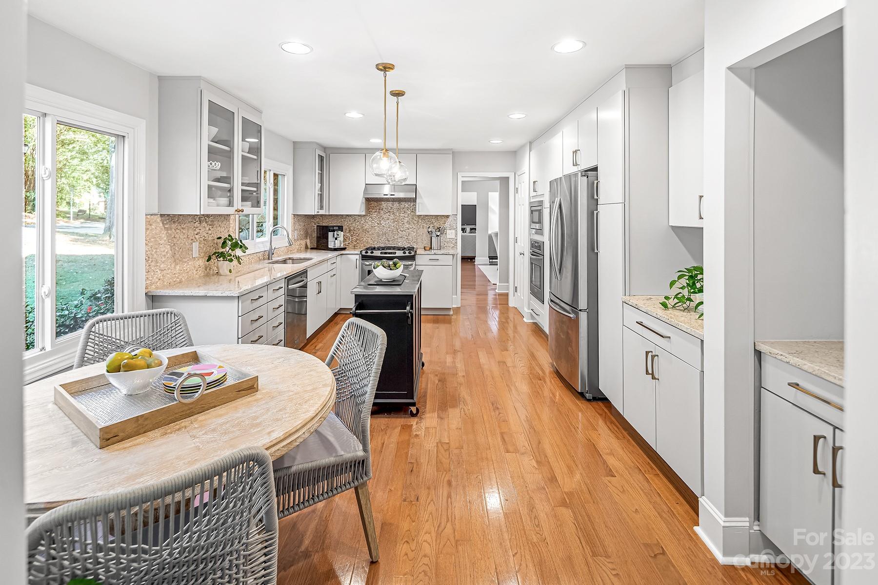 4216 Rotunda Road Charlotte, NC 28226 - Photo 3 of 29 Gallery Image 3