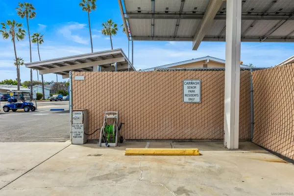 a view of a parking area
