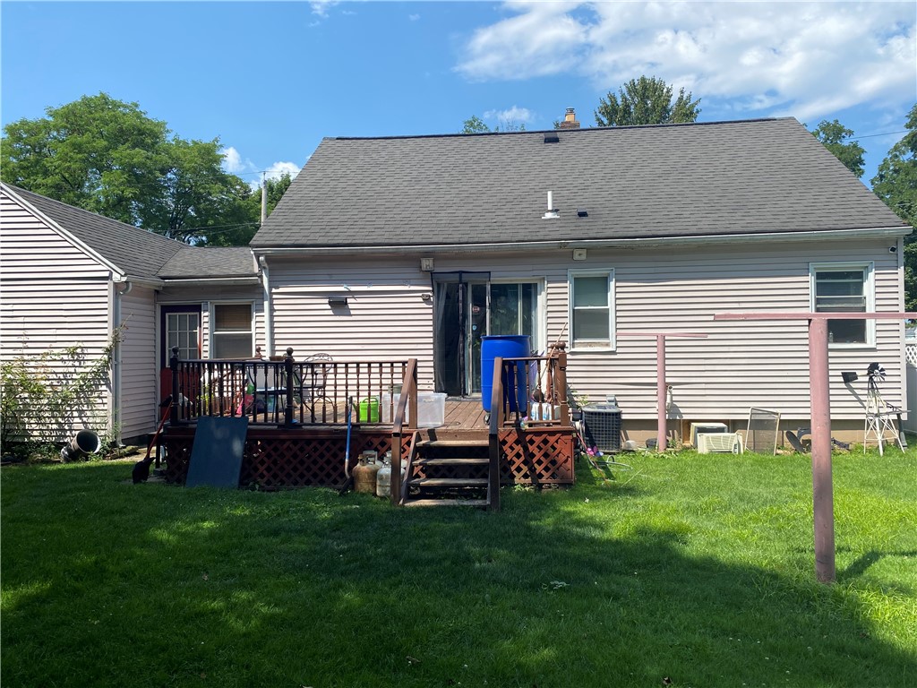 36 Florack Street Rochester, NY 14621 - Photo 8 of 10 Deck