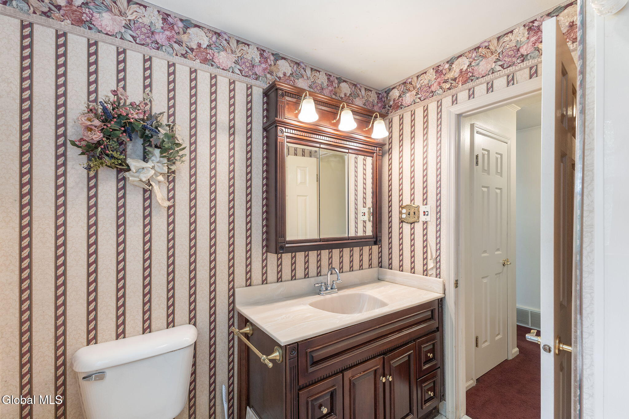 102 Evans Road Rotterdam, NY 12306 - Photo 13 of 42 13