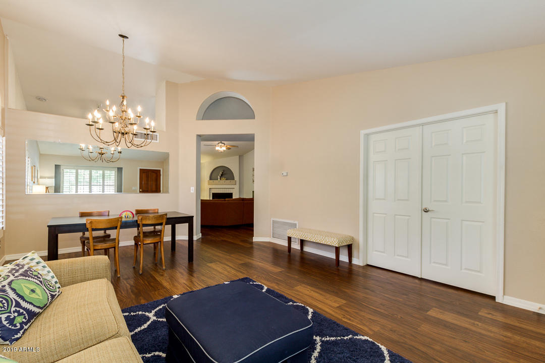 1213 East Grandview Road Phoenix, AZ 85022 - Photo 5 of 39 06-Grandview