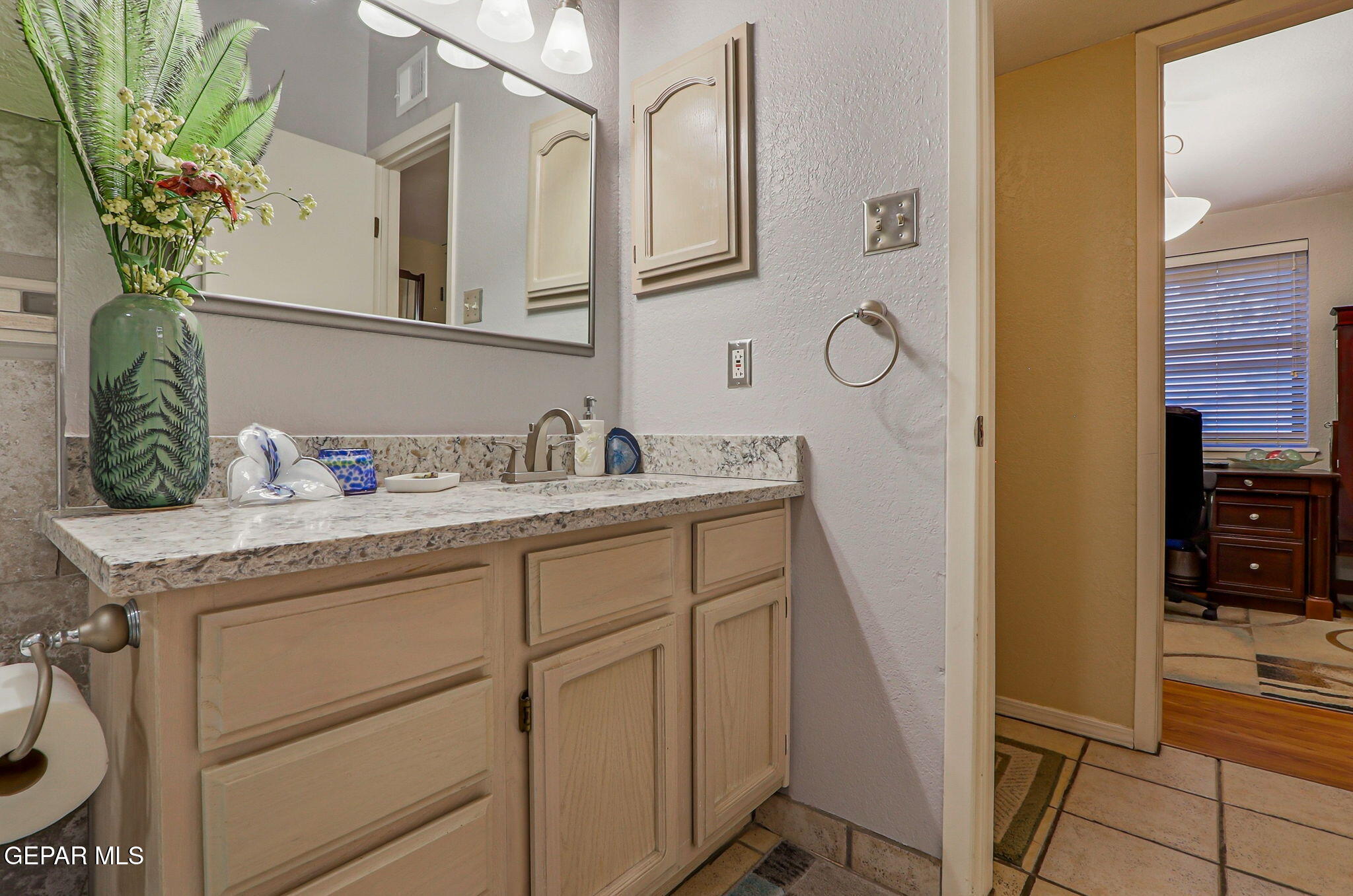 8713 Lakehurst Road El Paso, TX 79912 - Photo 27 of 47 27-web-or-mls-IMG_7270