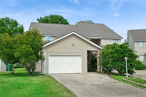 $3,225 | 9 Caribbean Court, Mandeville, LA 70448