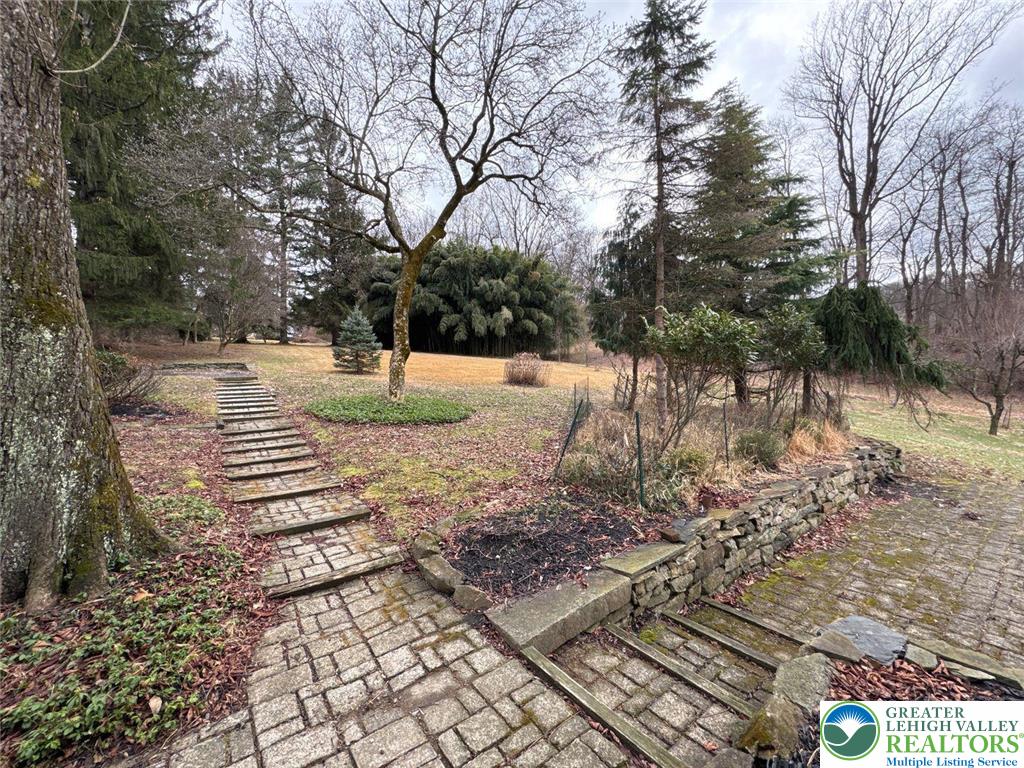 3686 Lower Saucon Road Hellertown, PA 18055 - Photo 4 of 21