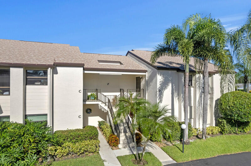 702 Wingfoot Drive, Unit D Jupiter, FL 33458 - Photo 2 of 39 Condo 1