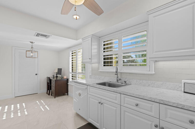 702 Wingfoot Drive, Unit D Jupiter, FL 33458 - Photo 6 of 39 Kitchen 1