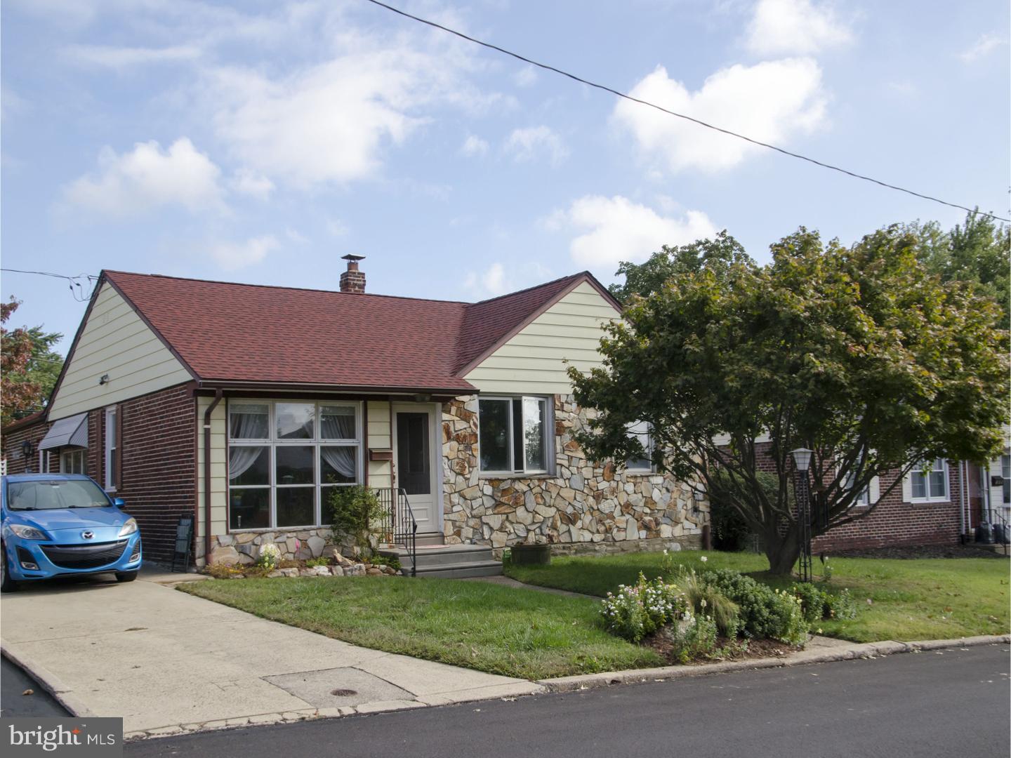 507 Larkspur Street Philadelphia, PA 19116 - Photo 2 of 20 Gallery Image 2