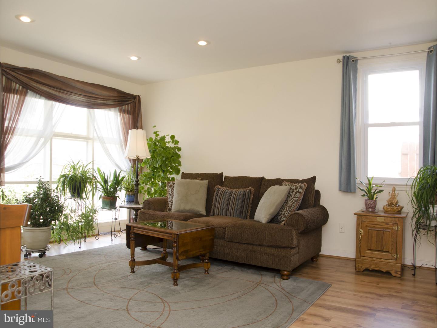 507 Larkspur Street Philadelphia, PA 19116 - Photo 5 of 20 Gallery Image 5
