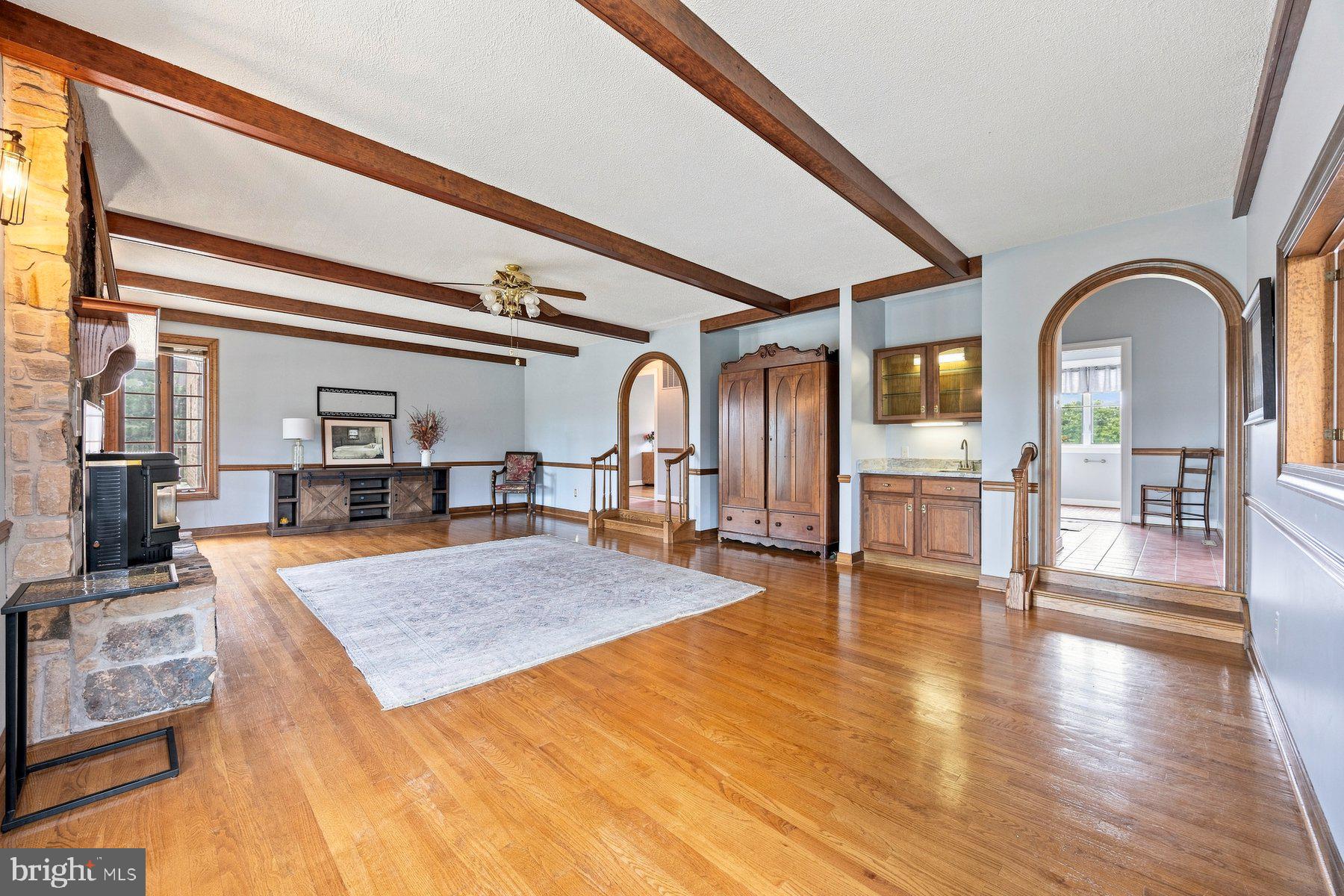 187 Bell Road Westminster, MD 21158 - Photo 9 of 48 Gallery Image 9