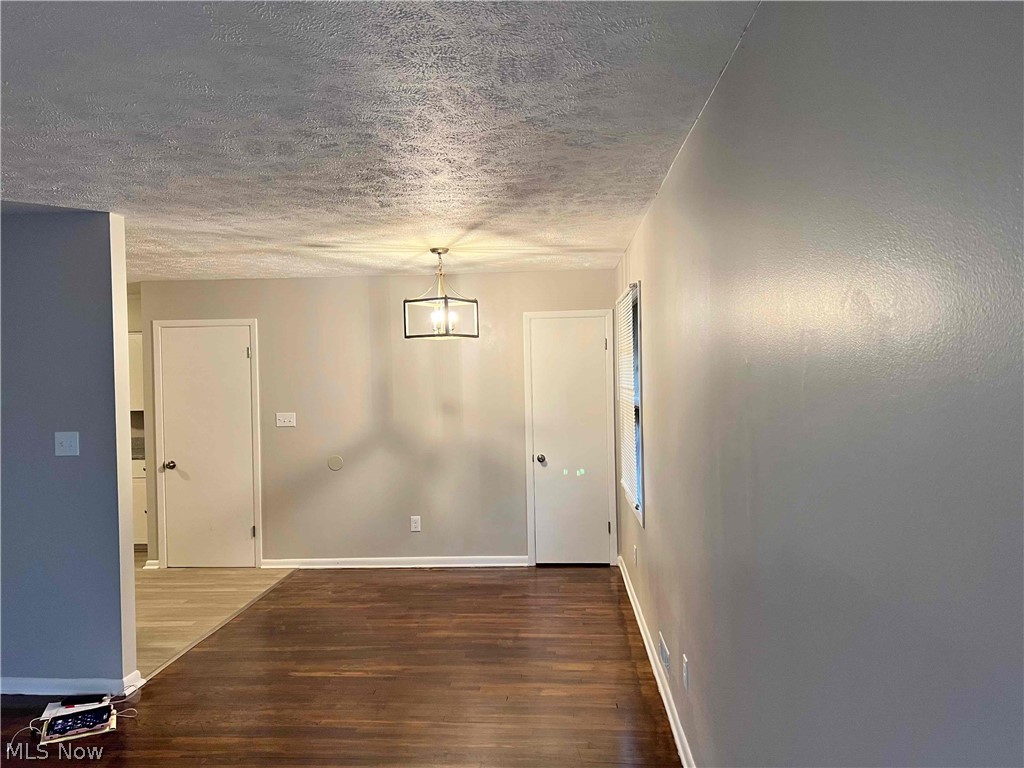 9708 Biddulph Road Cleveland, OH 44144 - Photo 3 of 18 Gallery Image 3
