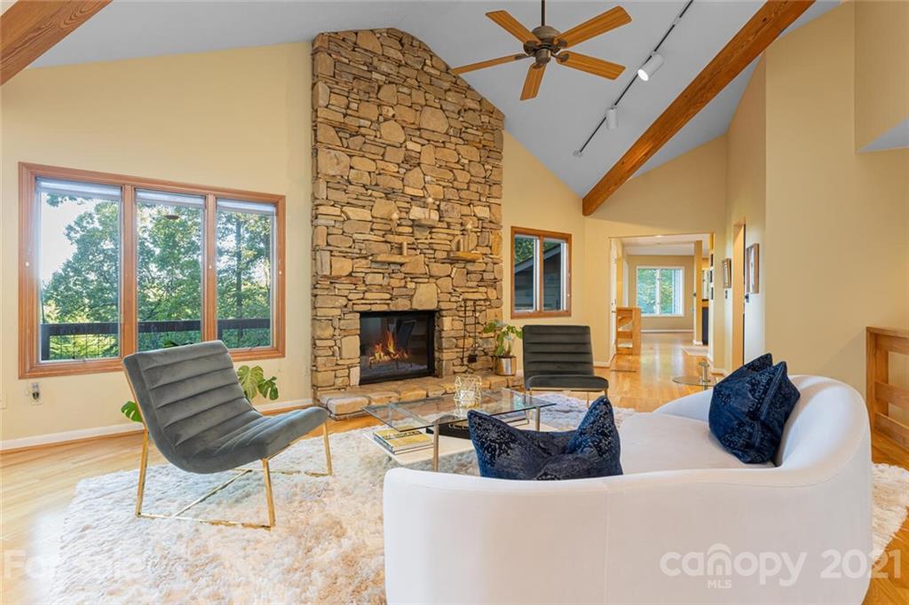 1398 Macedonia Road Saluda, NC 28773 - Photo 12 of 48 Gallery Image 12