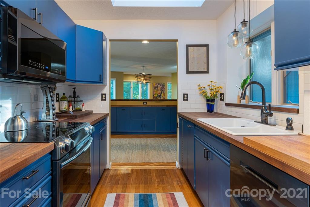 1398 Macedonia Road Saluda, NC 28773 - Photo 15 of 48 Gallery Image 15