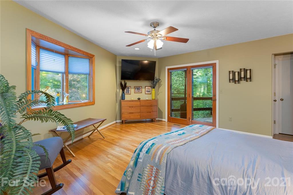 1398 Macedonia Road Saluda, NC 28773 - Photo 27 of 48 Gallery Image 27