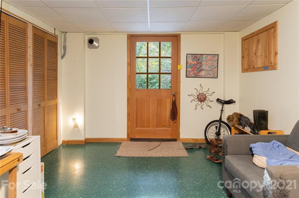 1398 Macedonia Road Saluda, NC 28773 - Photo 34 of 48 Gallery Image 34