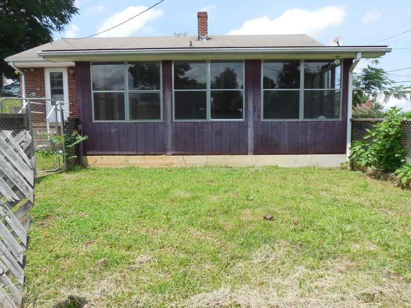 ENCLOSED PORCH