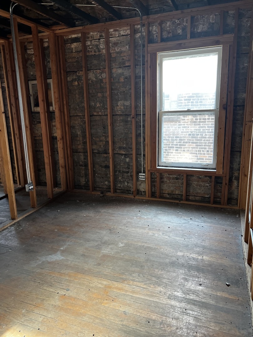 143 West 74th Street Chicago, IL 60621 - Photo 5 of 7