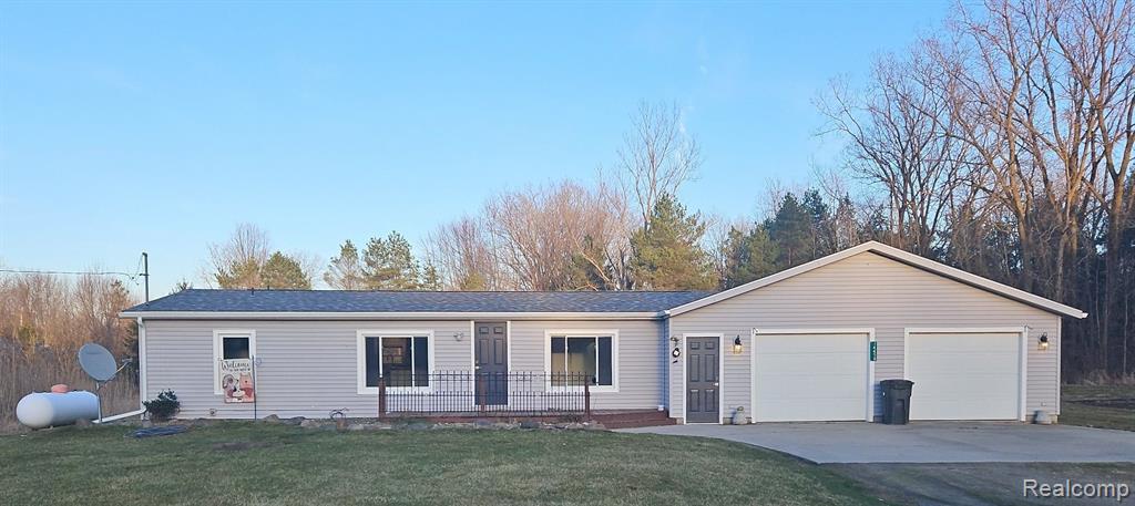 14450 Harris Road Millington, MI 48746 - Photo 1 of 6