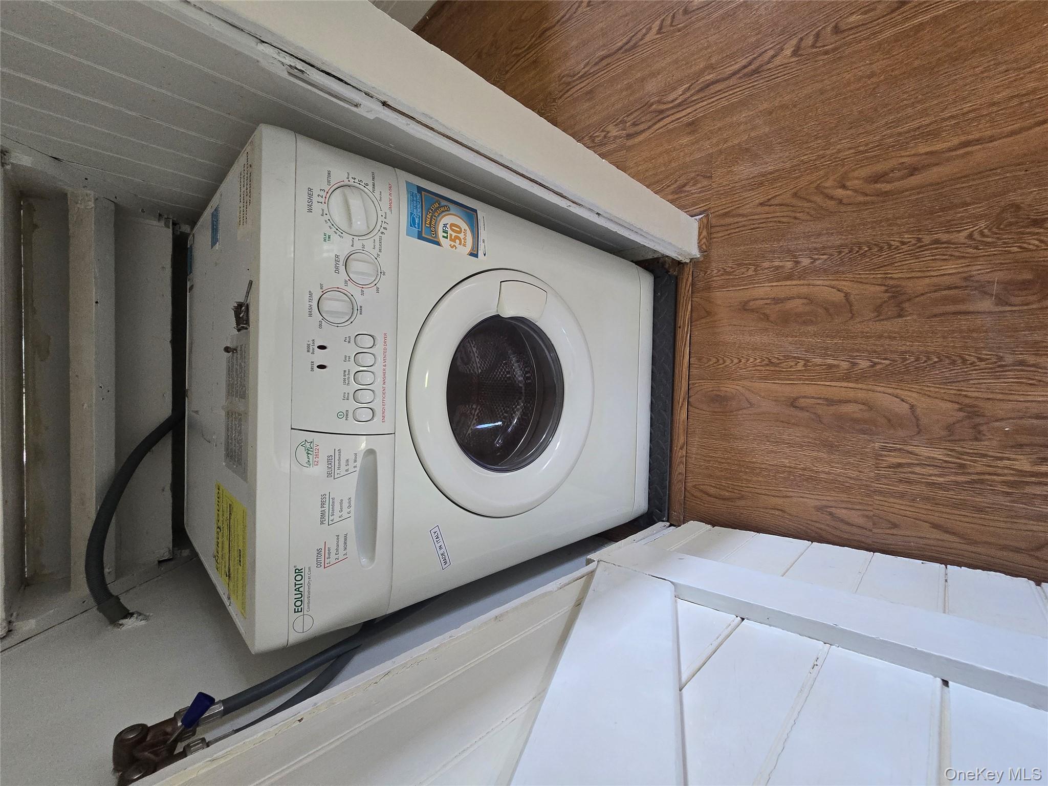 21-23 George Street Manhasset, NY 11030 - Photo 10 of 15 a utility room with dryer and washer