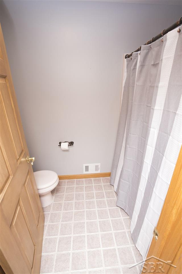 14610 Roe Road Hemlock, MI 48626 - Photo 41 of 83 31365296-40.JPG