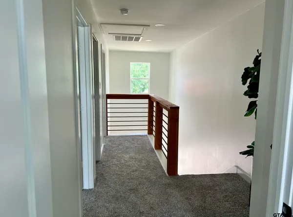 $1,800 | 18747 FM 2493, Flint, TX 75762