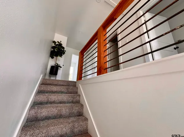 $1,800 | 18747 FM 2493, Flint, TX 75762