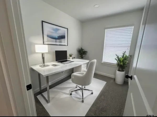 $1,800 | 18747 FM 2493, Flint, TX 75762