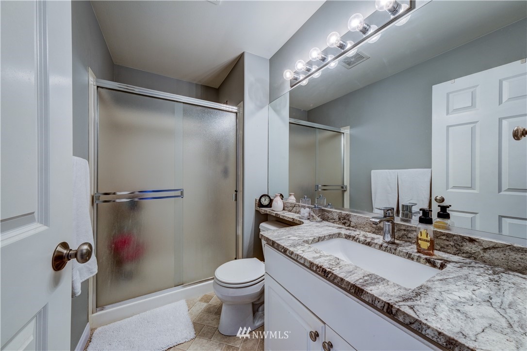 557 Elma Avenue Northeast Renton, WA 98059 - Photo 19 of 25 Gallery Image 19