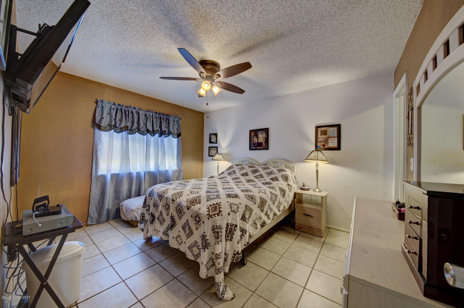 665 Weaver Road Southwest Palm Bay, FL 32908 - Photo 13 of 21 Master Bedroom