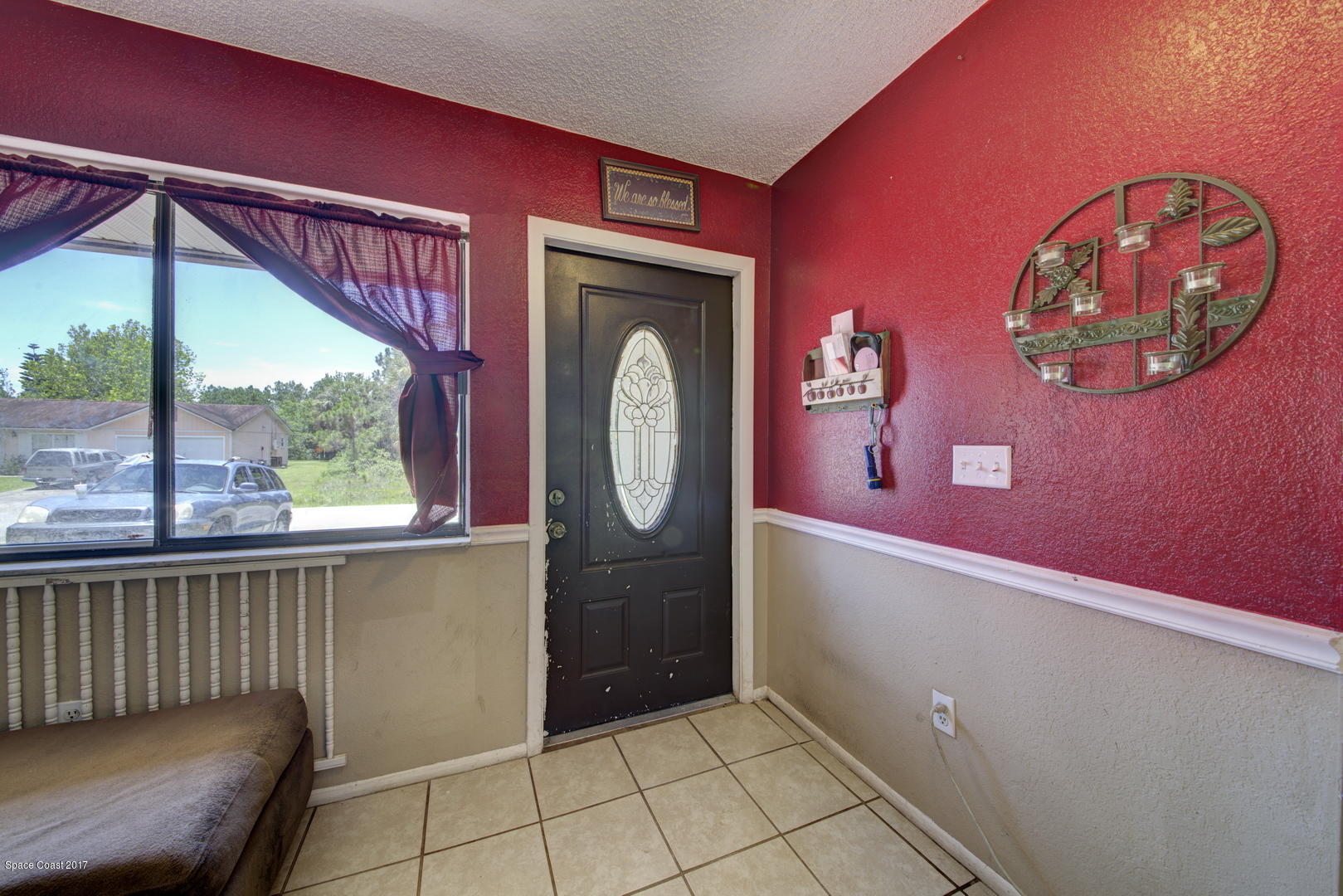 665 Weaver Road Southwest Palm Bay, FL 32908 - Photo 5 of 21 Foyer