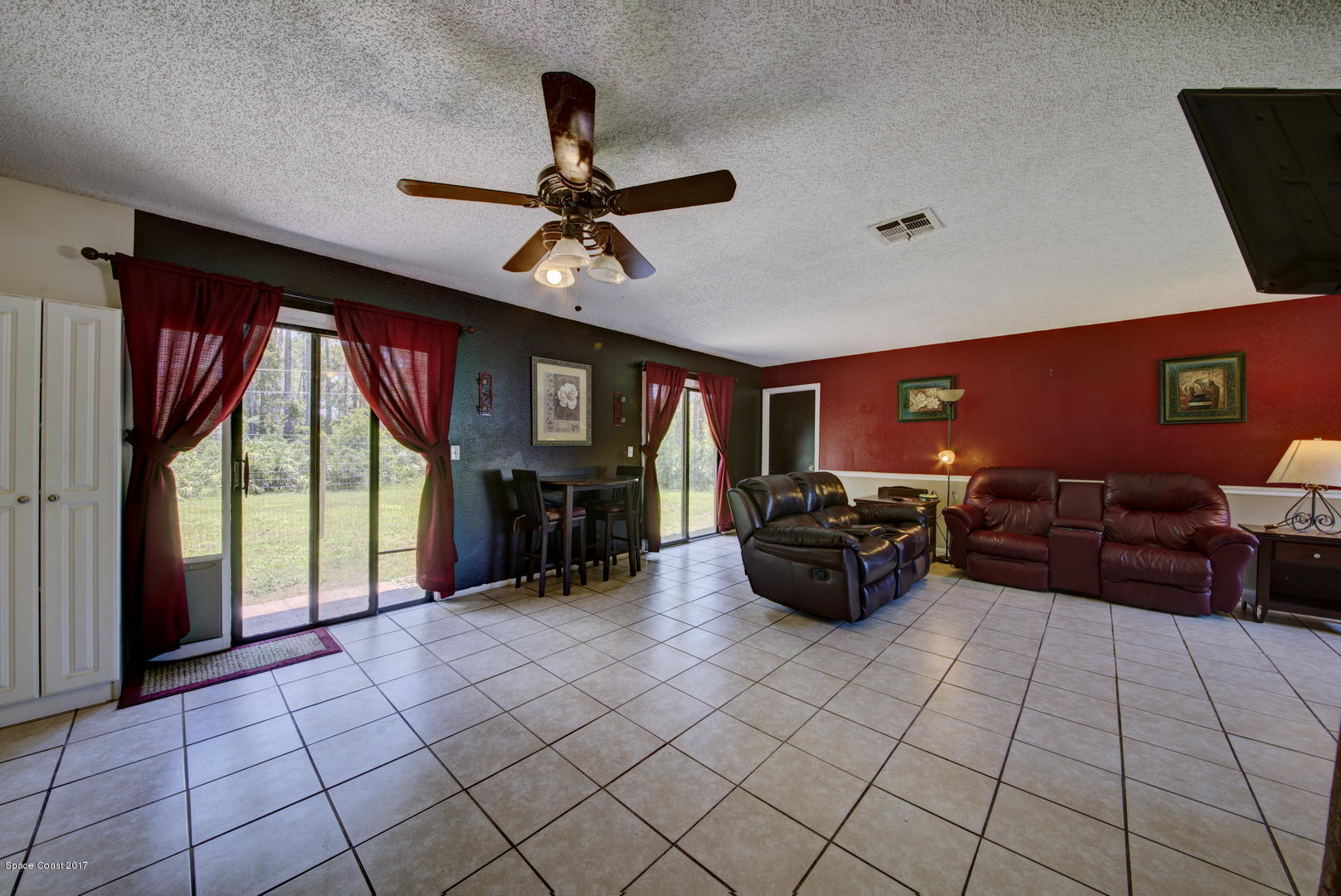 665 Weaver Road Southwest Palm Bay, FL 32908 - Photo 8 of 21 Dining Area