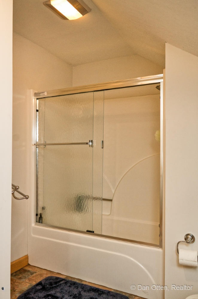 4472 Trails End Road Middleville, MI 49333 - Photo 26 of 45 Upper Level Full Bath view 3