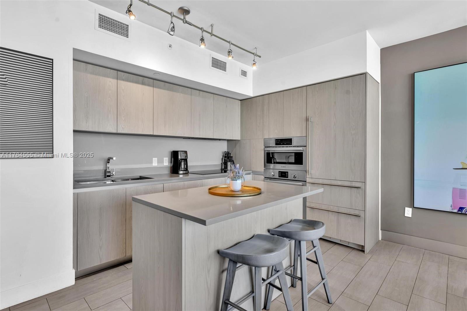 4010 South Ocean Drive, Unit R3106 Hollywood, FL 33019 - Photo 7 of 59