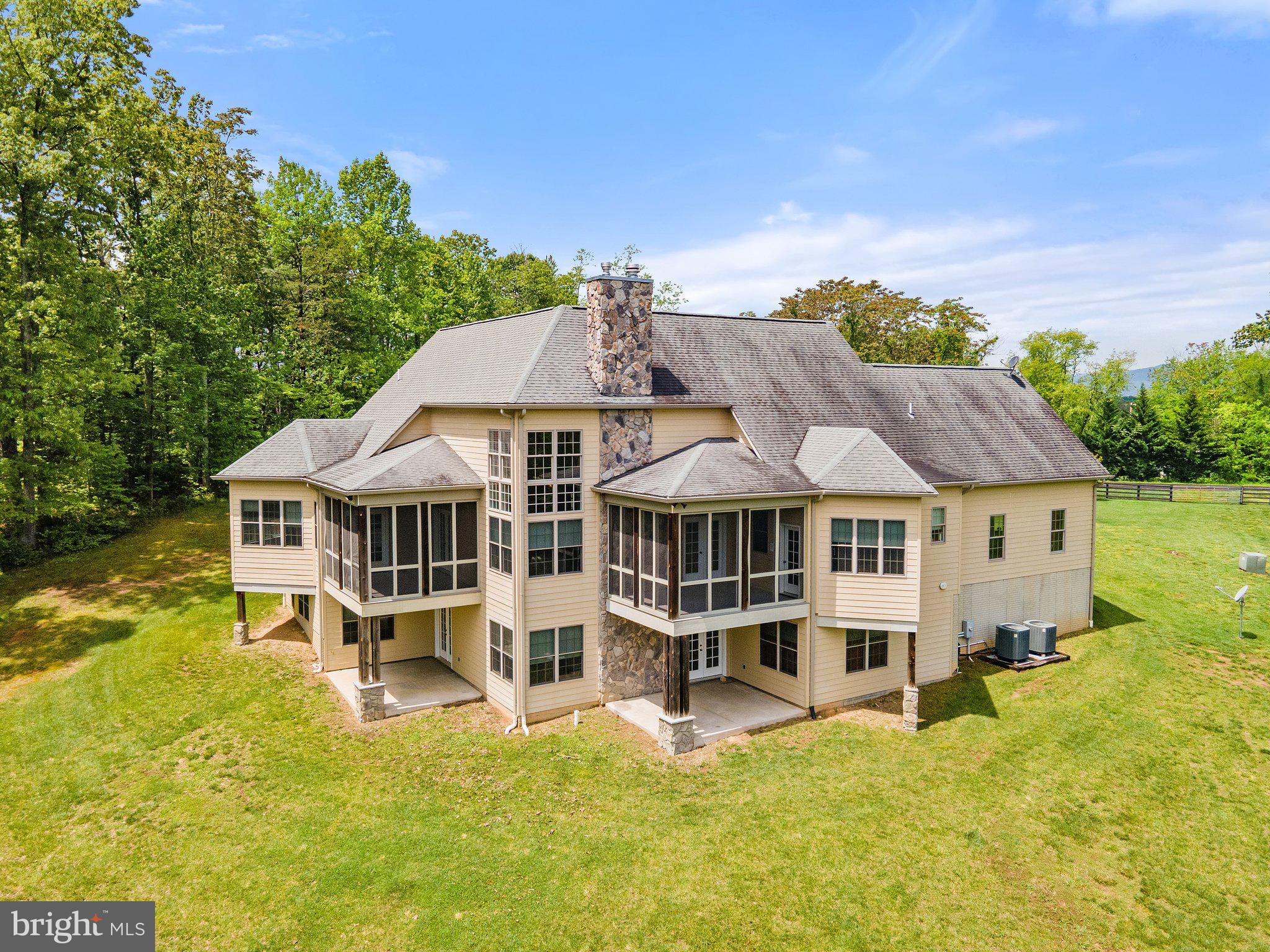 324 Aaron Mountain Road Castleton, VA 22716 - Photo 15 of 81