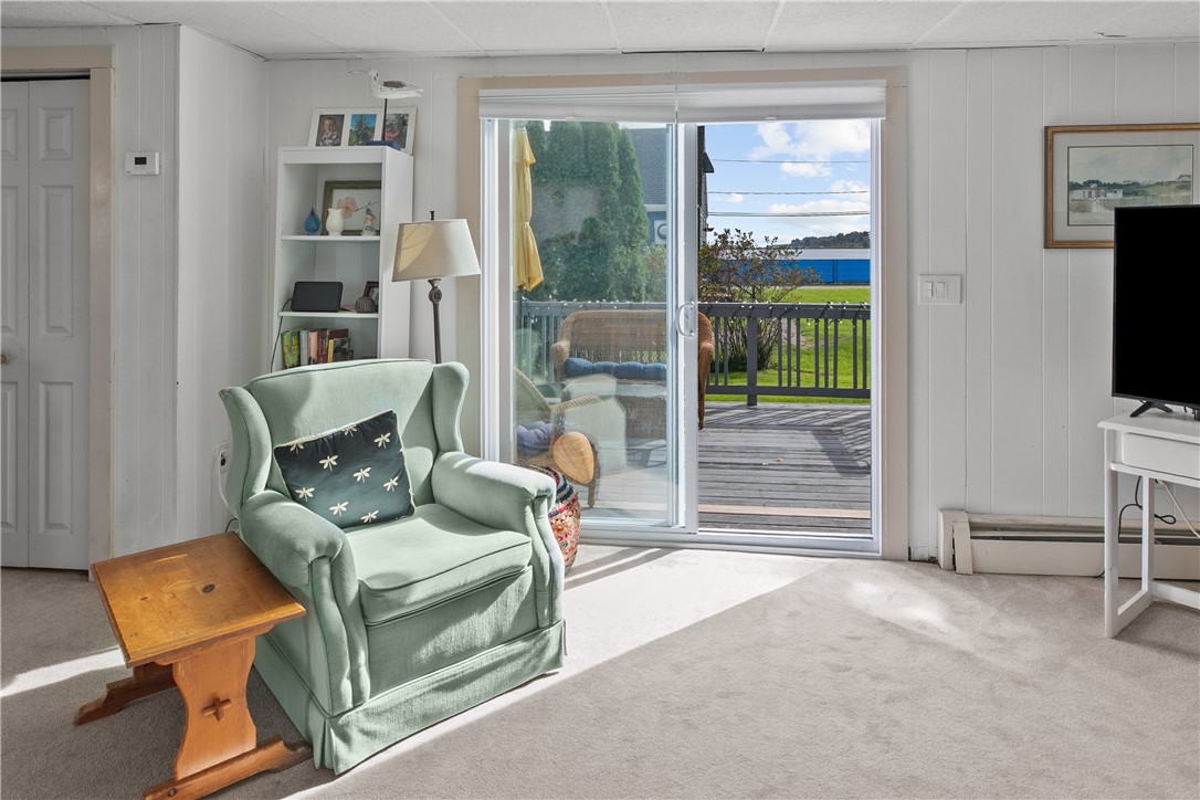 129 Bliss Mine Road Newport, RI 02840 - Photo 25 of 44