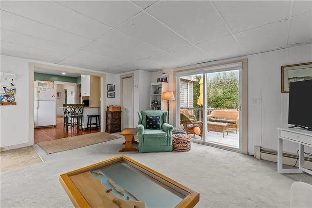 $990,000 | 129 Bliss Mine Road, Newport, RI 02840