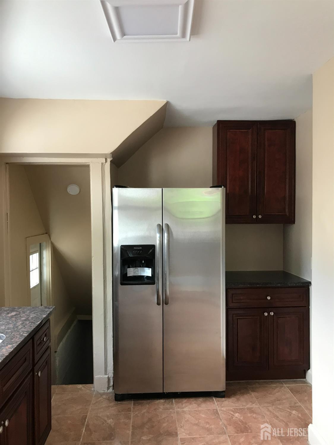 182 Fulton Street New Brunswick, NJ 08901 - Photo 3 of 9