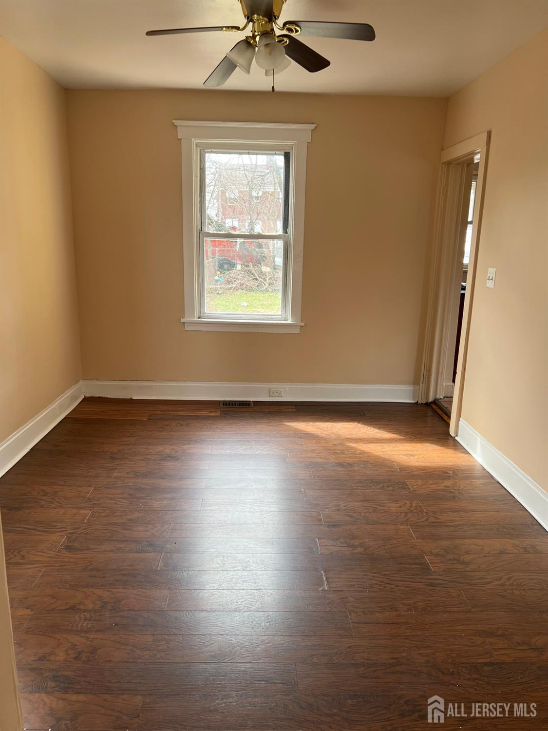 182 Fulton Street New Brunswick, NJ 08901 - Photo 5 of 9