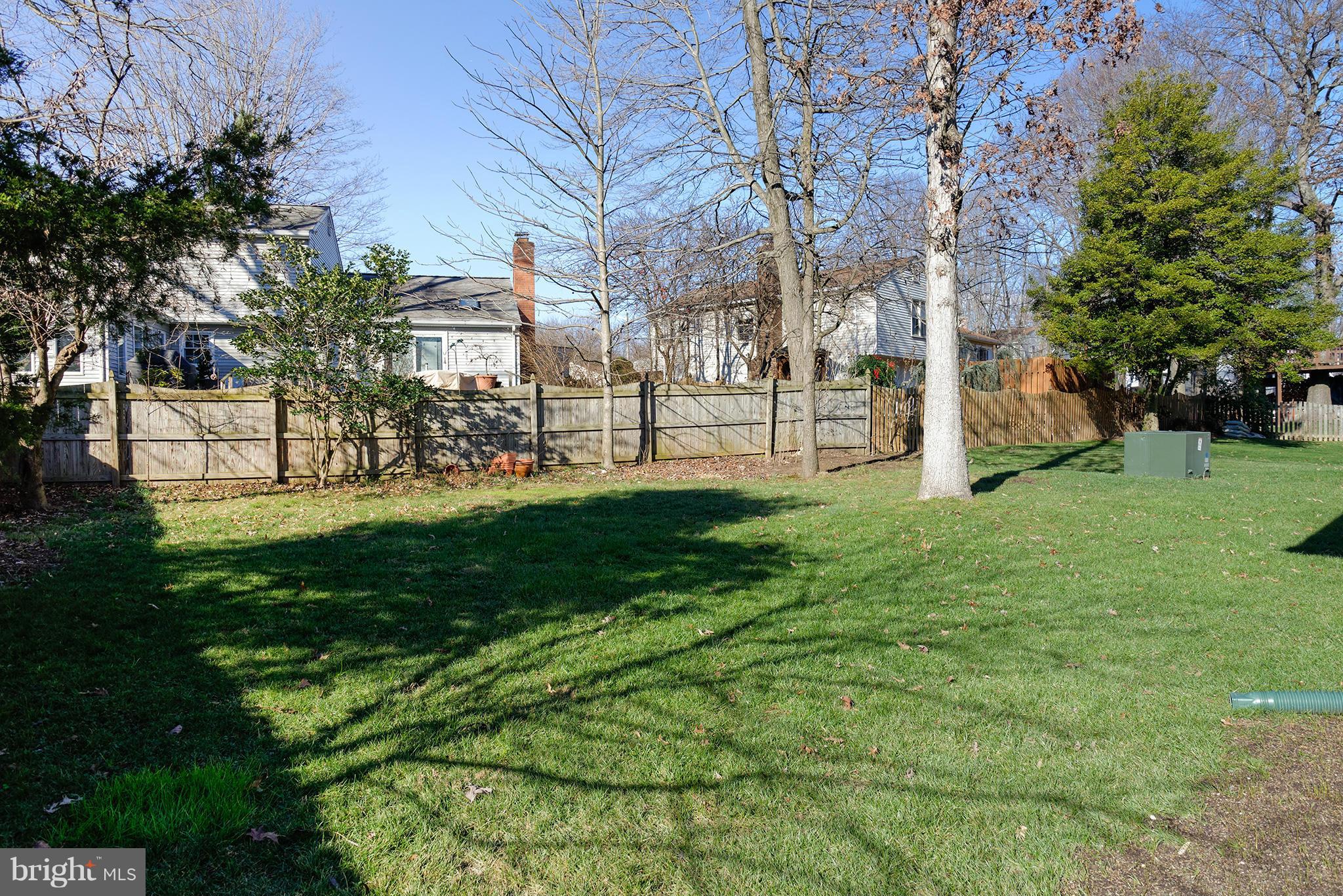 7610 Trail Run Road Falls Church, VA 22042 - Photo 8 of 29 Expansive, flat, level yard