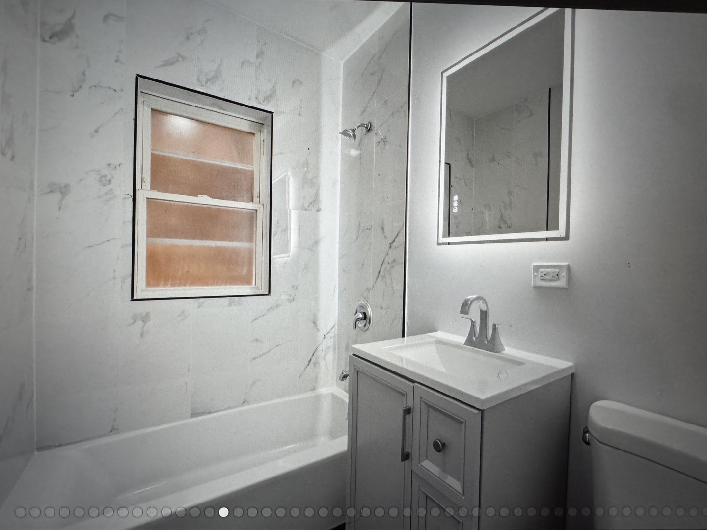 7152 South Racine Avenue, Unit 2 Chicago, IL 60636 - Photo 4 of 6 Gallery Image 4