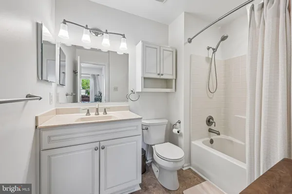 $485,000 | 128 Ladds Lane, Westville, NJ 08093