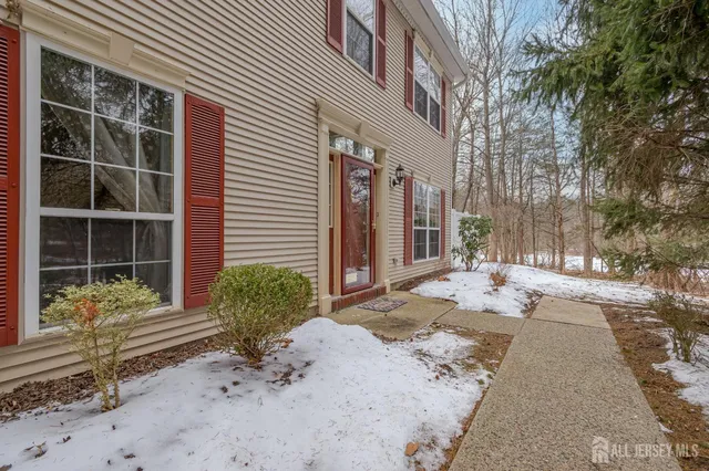 $630,000 | 309 South Branch Drive, Whitehouse Station, NJ 08889