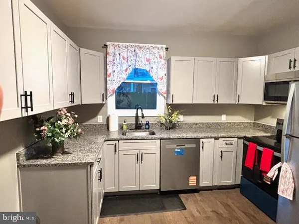$1,400 | 537 North Mechanic Street, Cumberland, MD 21502