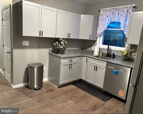 $1,400 | 537 North Mechanic Street, Cumberland, MD 21502