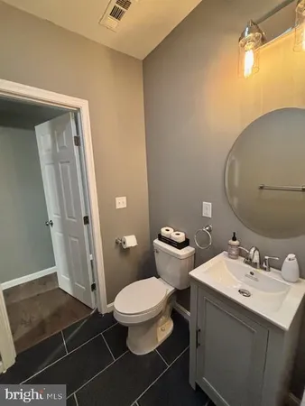 $1,400 | 537 North Mechanic Street, Cumberland, MD 21502