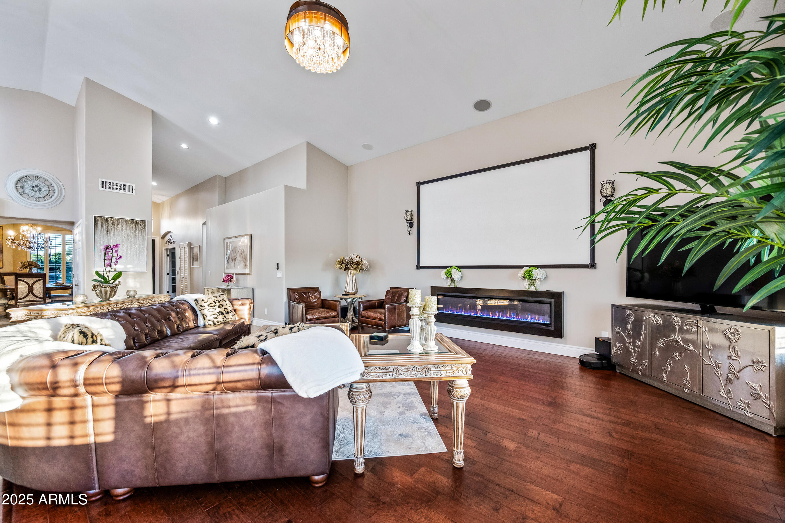 1817 East Willow Tree Circle Gilbert, AZ 85234 - Photo 11 of 133 11-1817EWTC-ocupix-IR