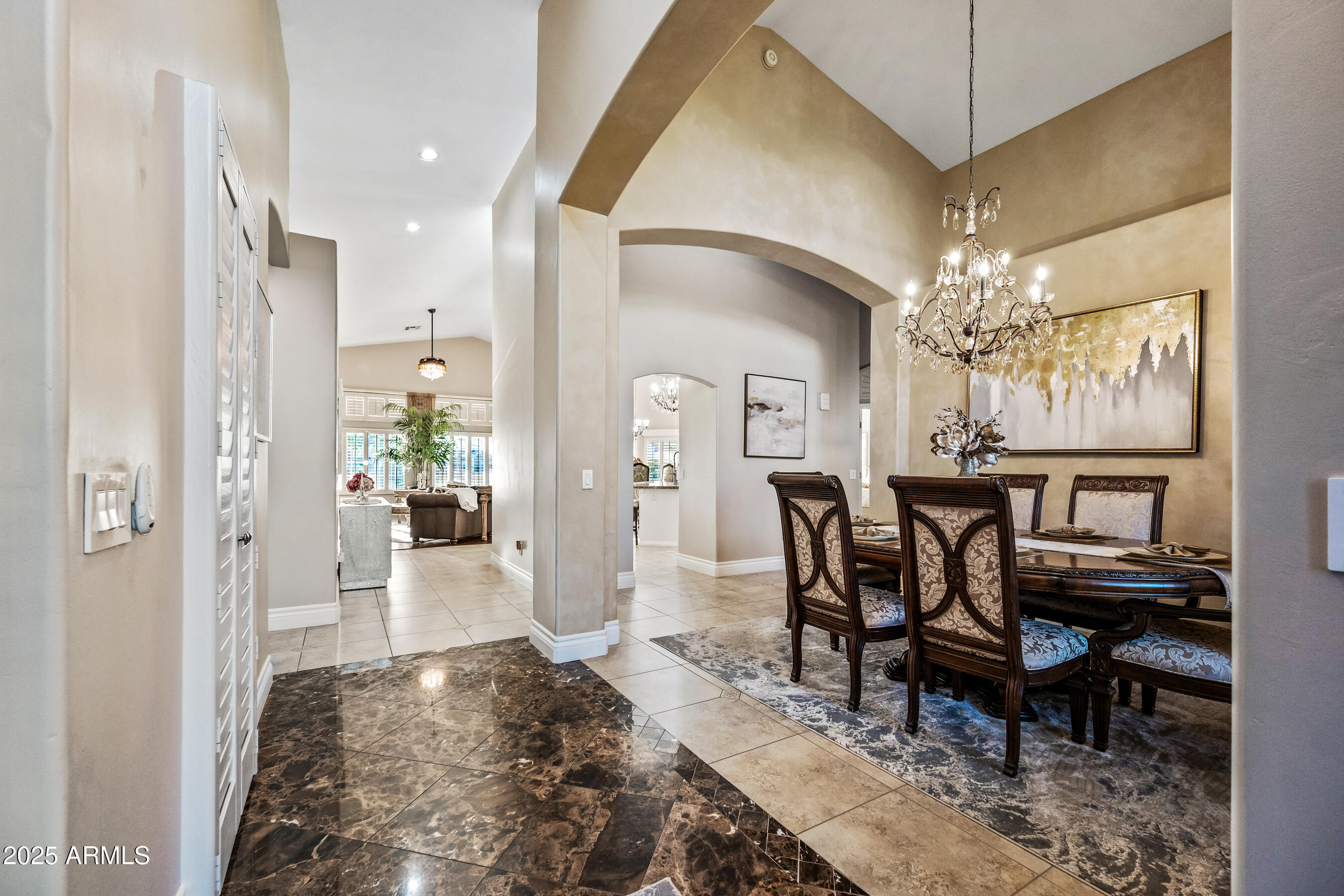 1817 East Willow Tree Circle Gilbert, AZ 85234 - Photo 4 of 133 4-1817EWTC-ocupix-IR