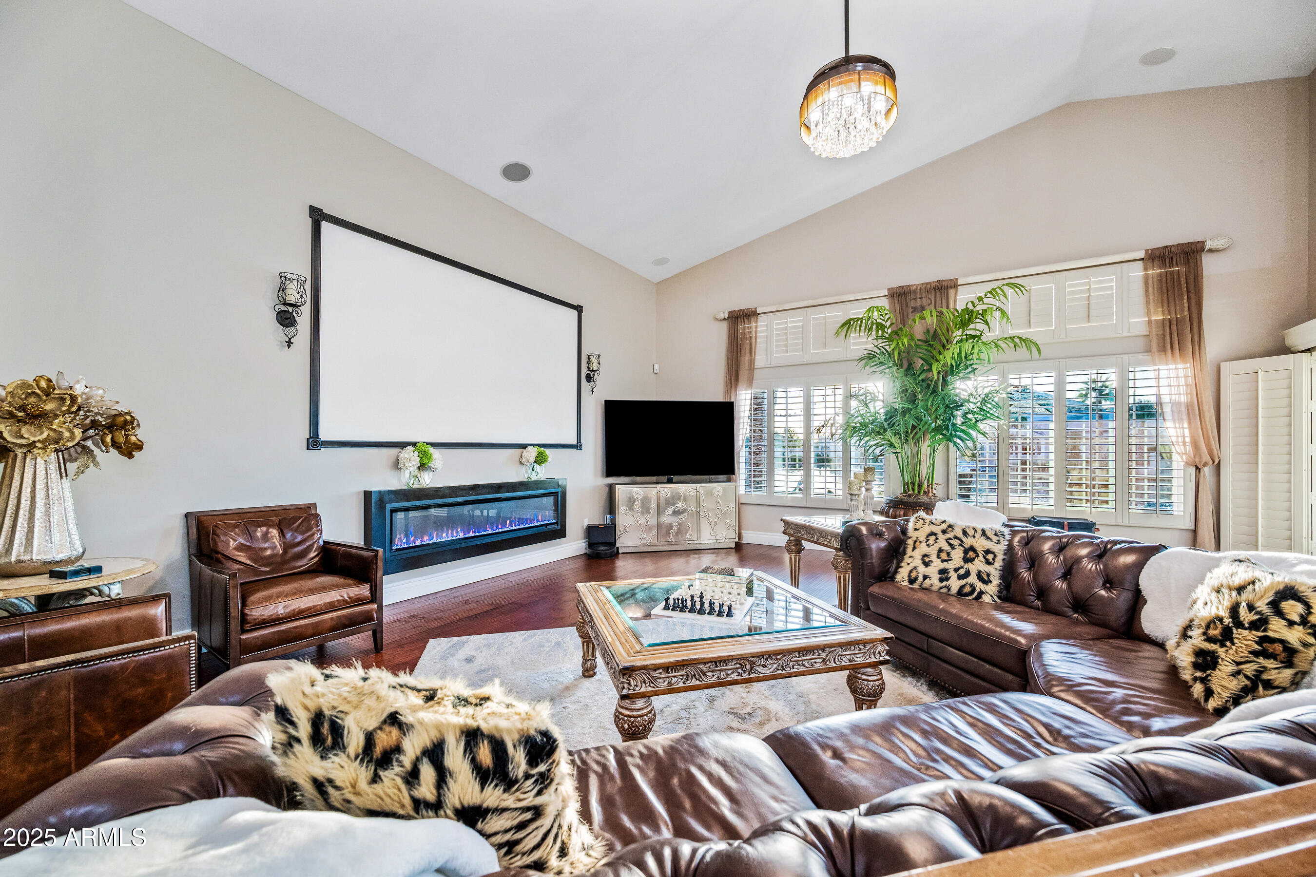 1817 East Willow Tree Circle Gilbert, AZ 85234 - Photo 6 of 133 6-1817EWTC-ocupix-IR